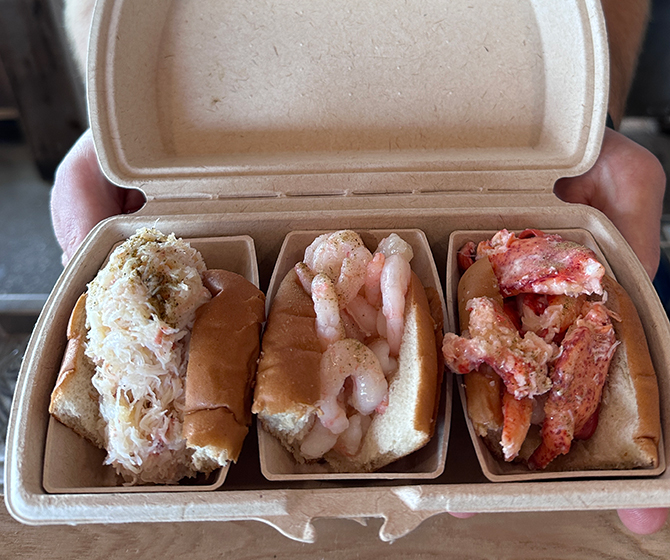 Tankbark lobster rolls